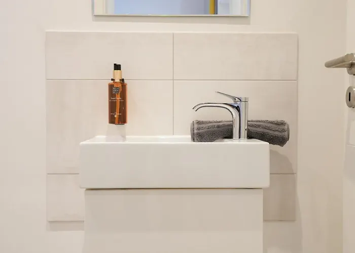 Signature Penthouse - 120 Qm - Private Terrace And Sky View Λειψία