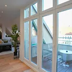 Signature Penthouse - 120 Qm - Private Terrace And Sky View Lipsk