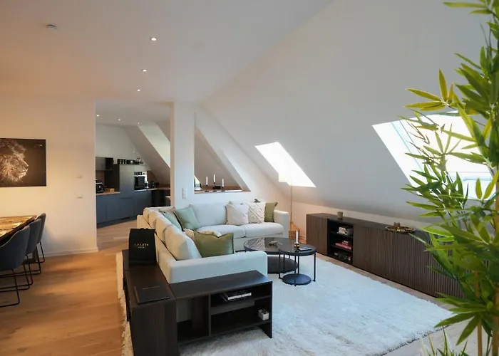 Signature Penthouse - 120 Qm - Private Terrace And Sky View Λειψία
