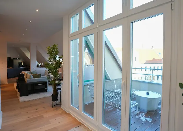 Signature Penthouse - 120 Qm - Private Terrace And Sky View Λειψία